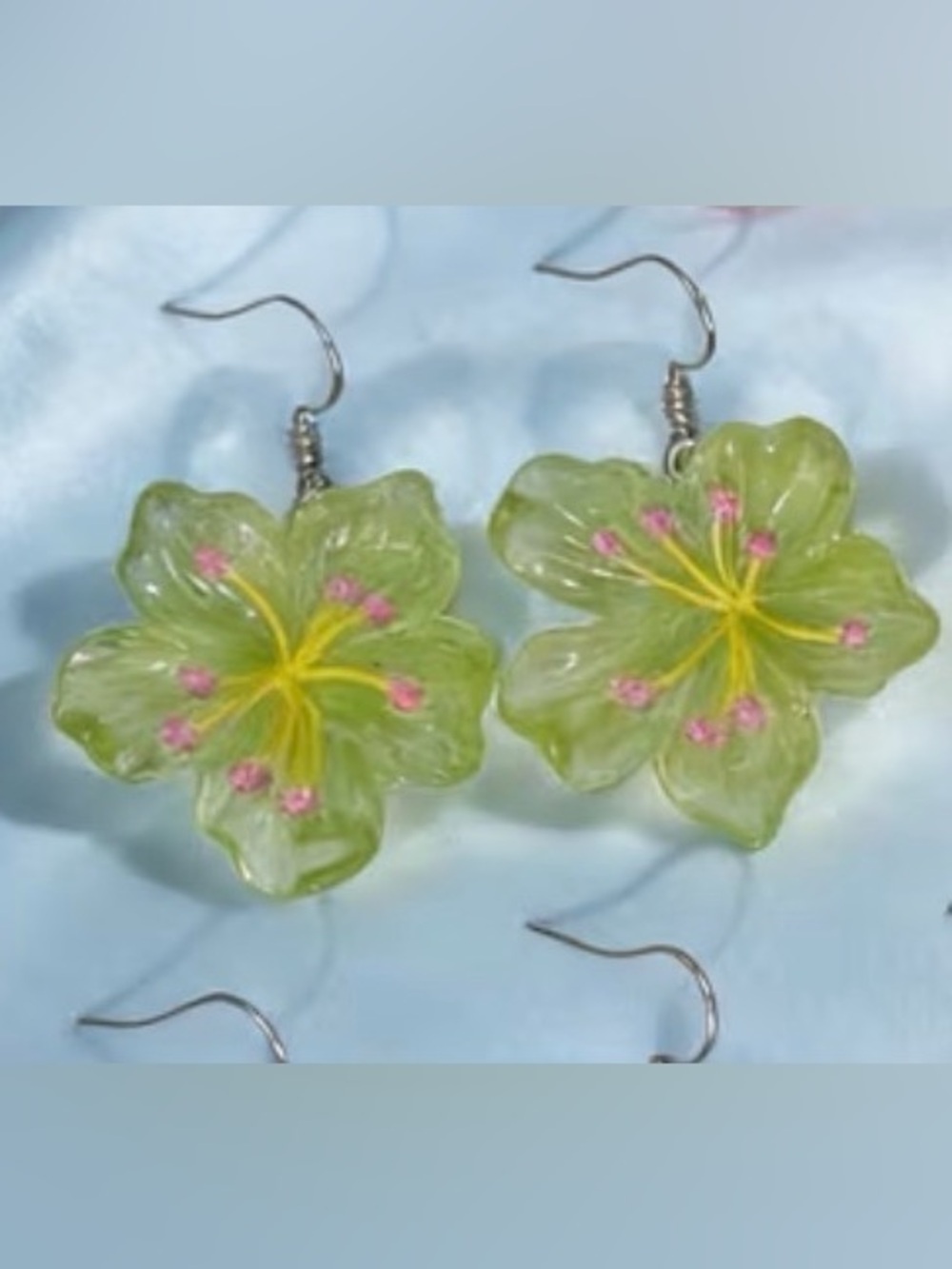 💎4/$24💎Green Floral Dangle Earrings